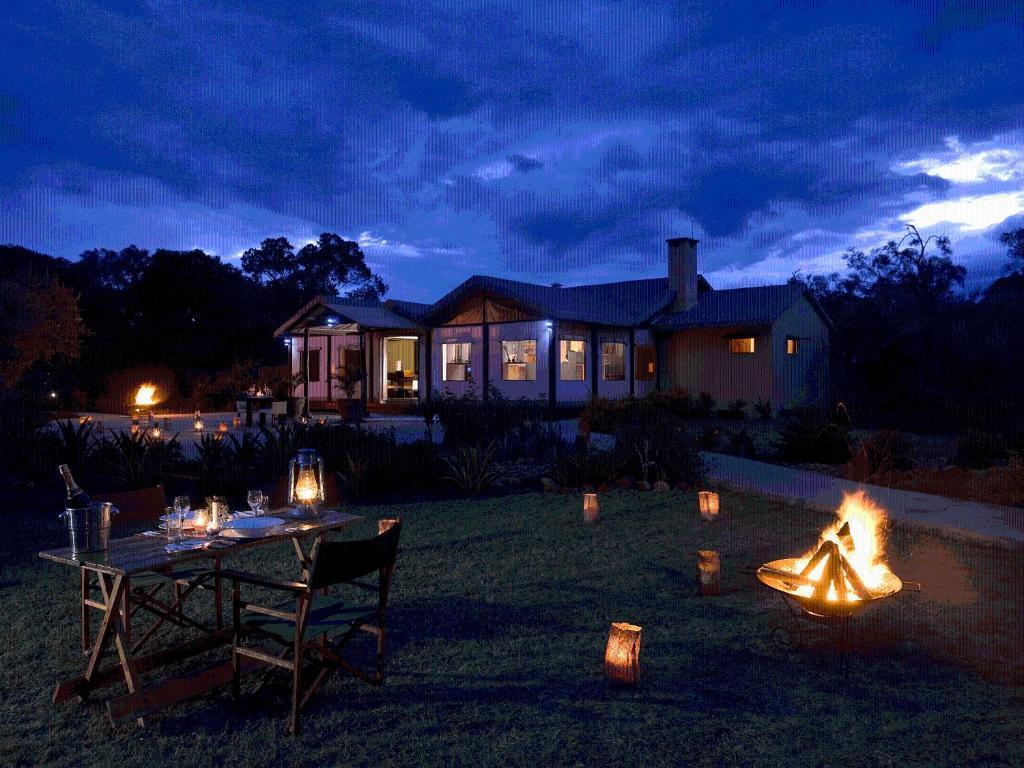 Ngerende Island Lodge (Adults Only) Масаи-Мара Экстерьер фото